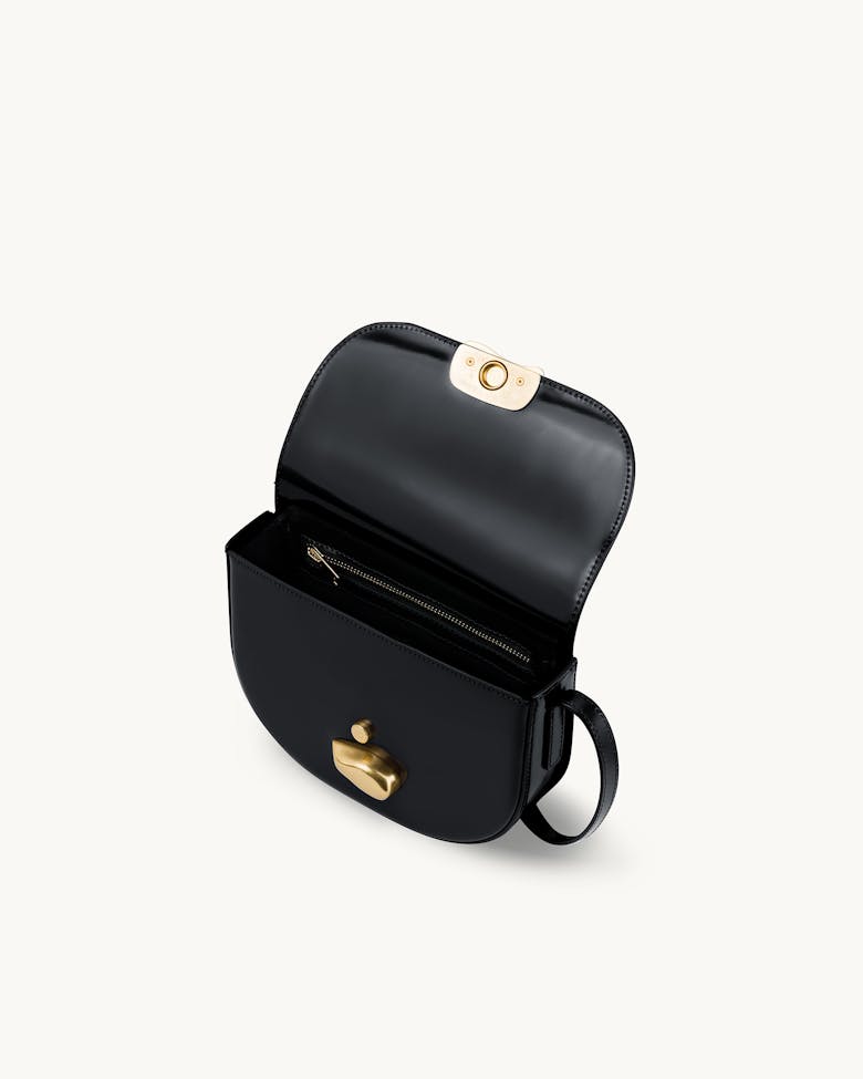 Saddle Bag with Sculptural Seal “glossy black”