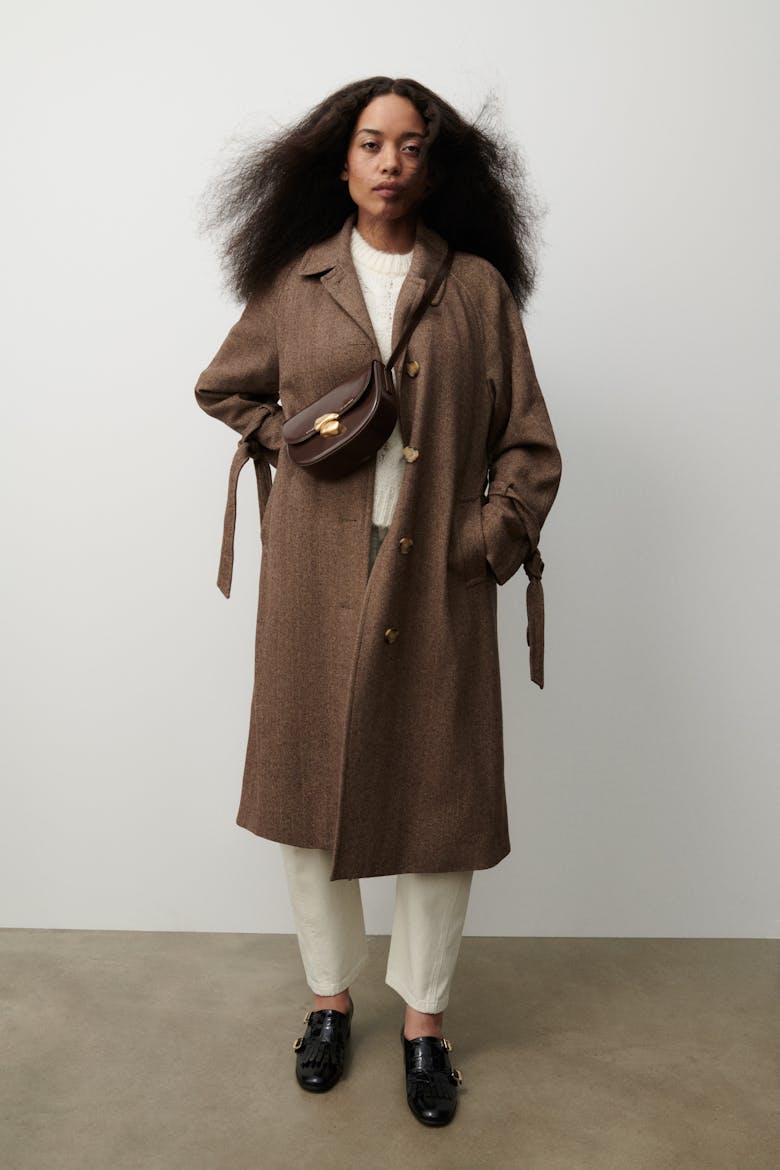 Torebka Półksiężyc z Kamieniem „brązowa błyszcząca skóra”