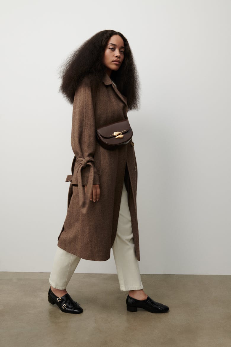 Torebka Półksiężyc z Kamieniem „brązowa błyszcząca skóra”