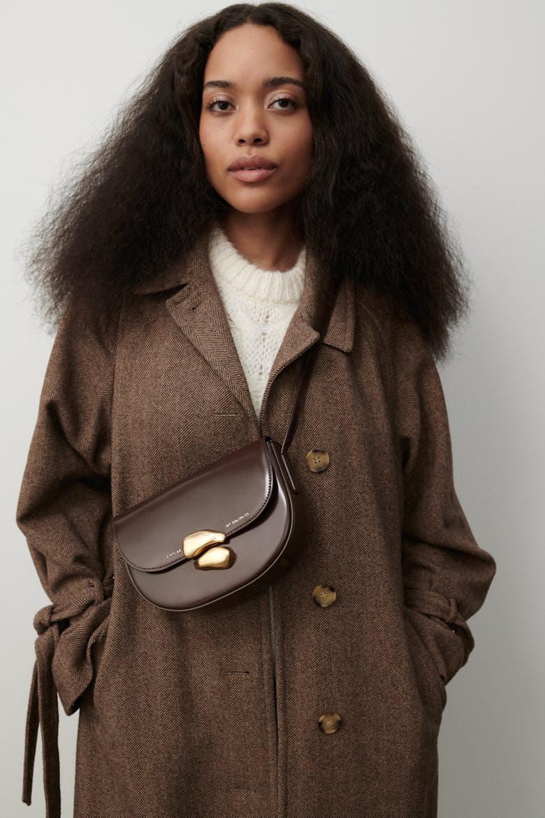 Torebka Półksiężyc z Kamieniem „brązowa błyszcząca skóra”