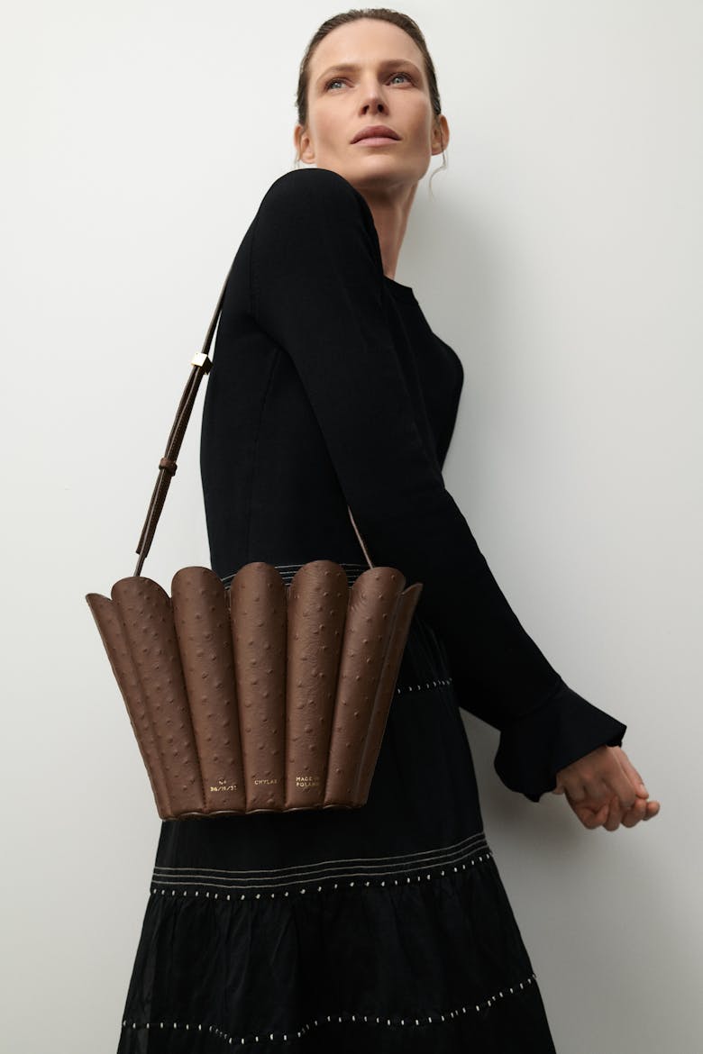 Small Shell Bag “brown ostrich”