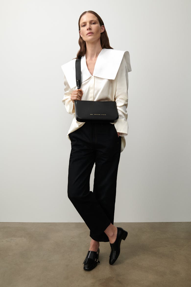 Underarm Bag “glossy black”