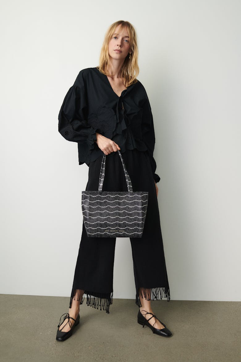 Classic Shopper Bag “black and white python”