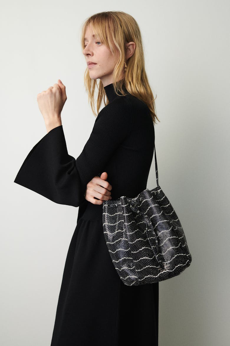 Medium Bucket Bag “black and white python”