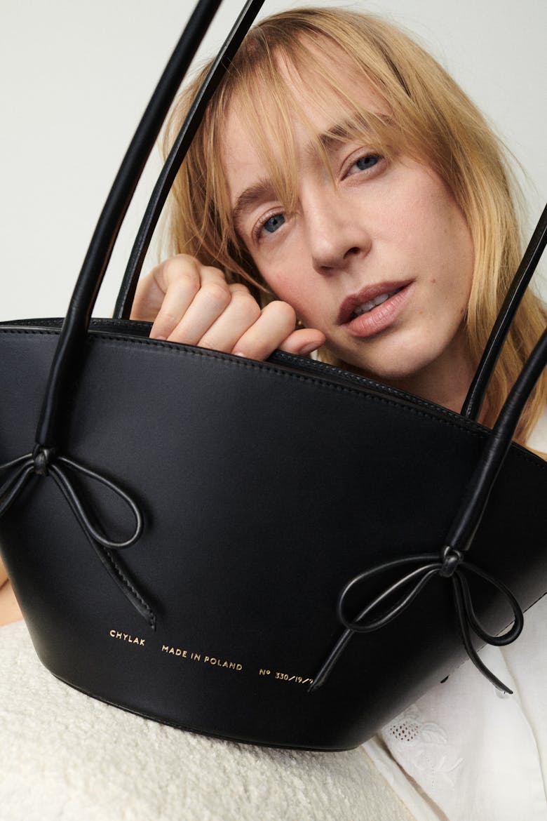 Small Basket with Bows Black