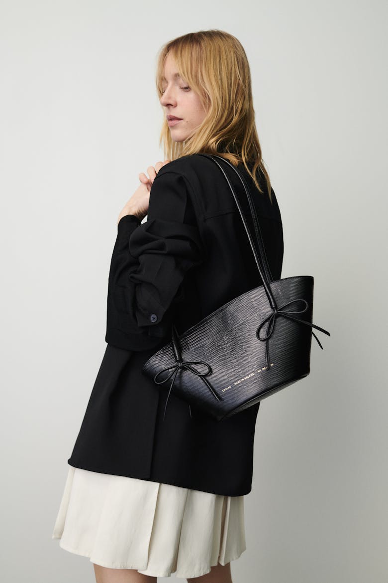 Small Basket with Bows “black lizard”