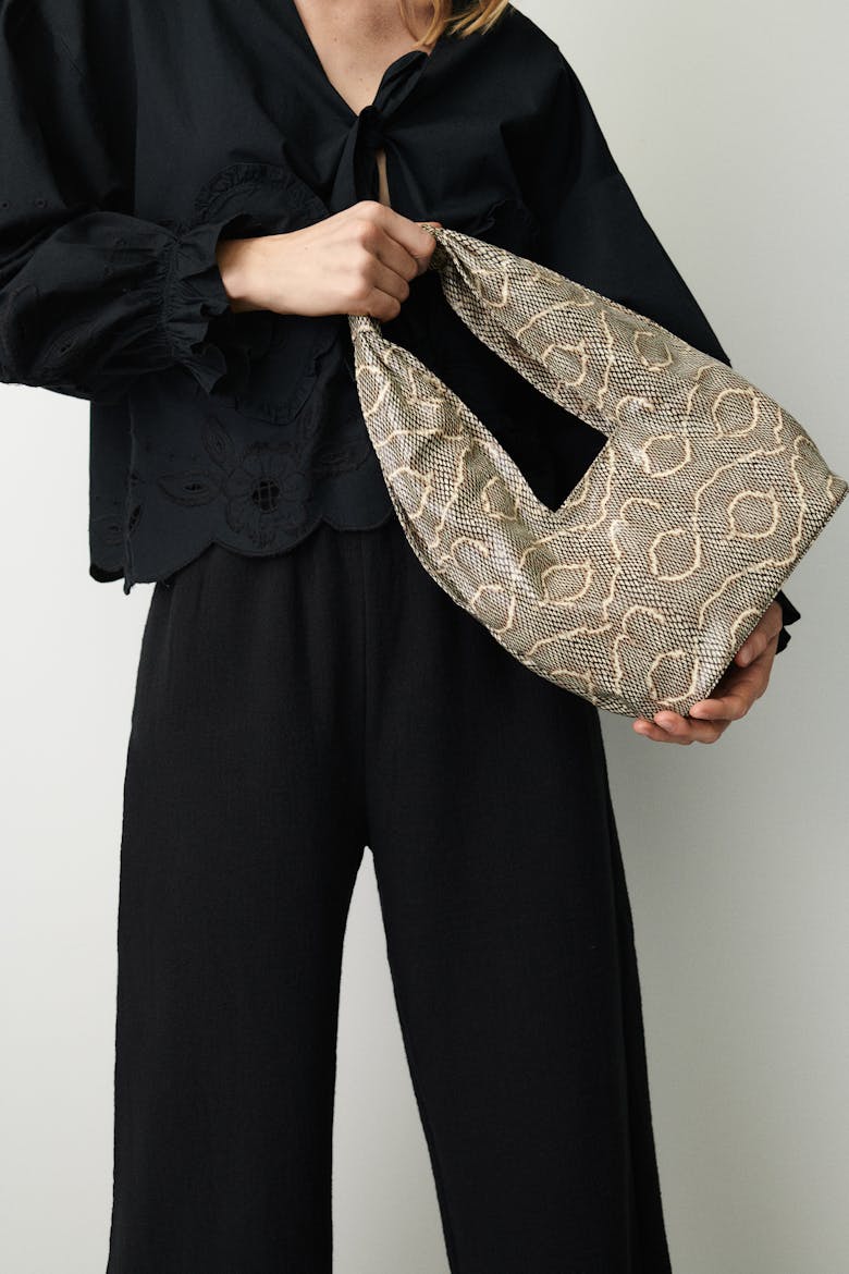 Small Hobo Bag “beige python”