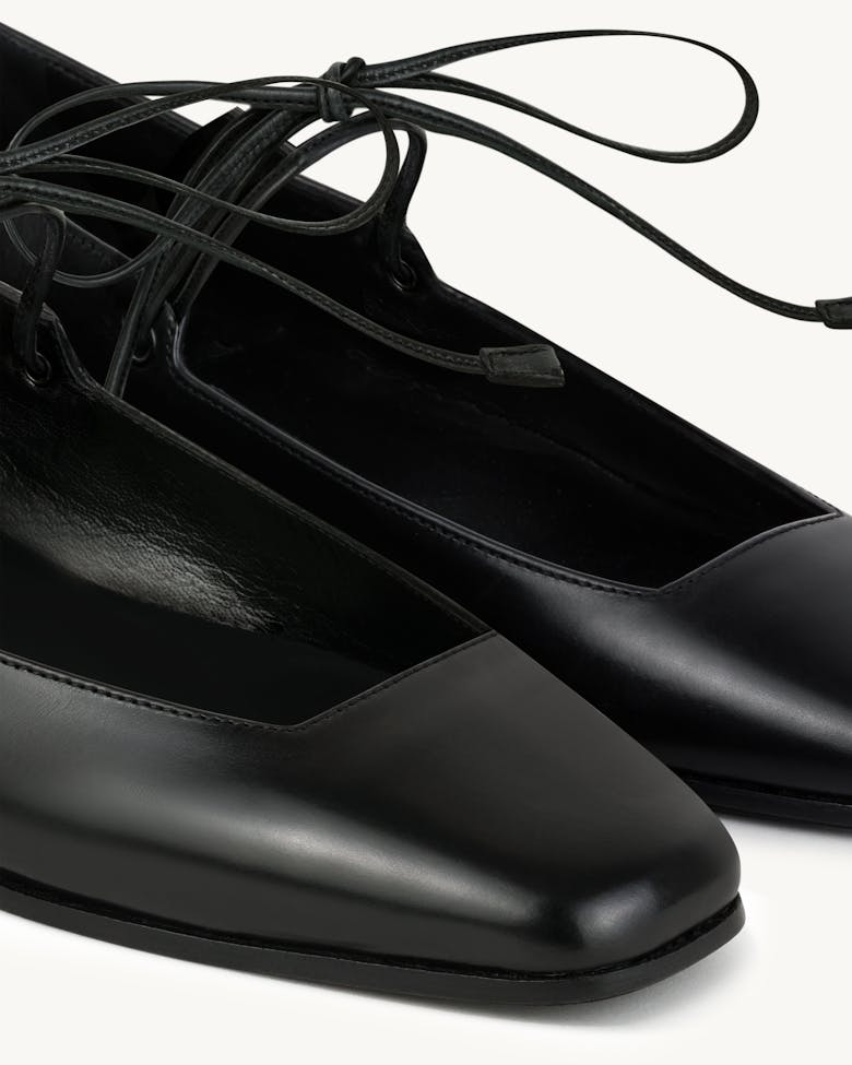 Ballet Flats with Leather Straps Black