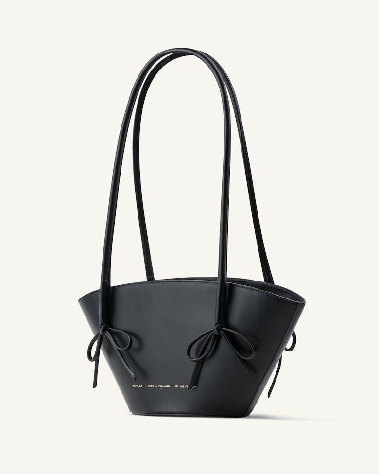 Small Basket with Bows Black