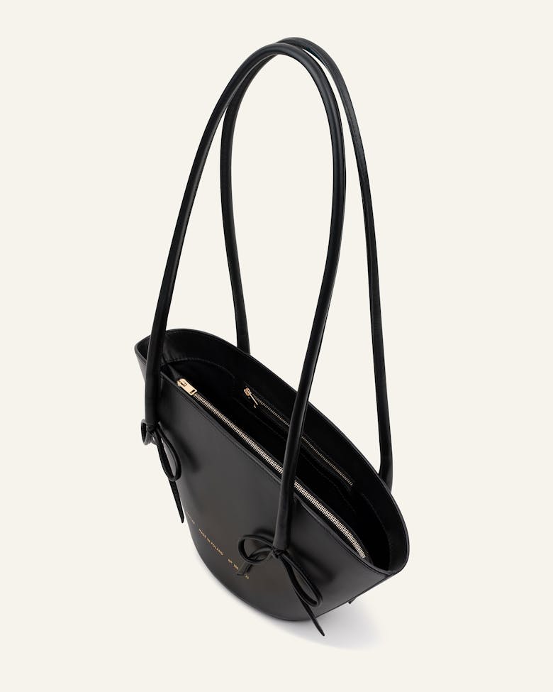 Small Basket with Bows Black