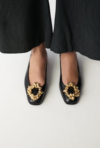 Ballet Flats with Decorative “Sękacz” Buckle