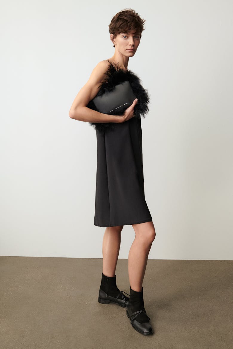 Clutch with Feathers