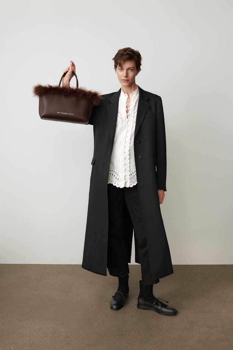 Shopper with Feathers Brown