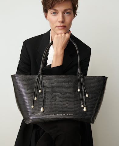 Shopper with Pearls “black lizard”