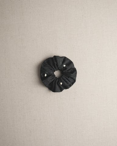 Black Pearl Scrunchie 