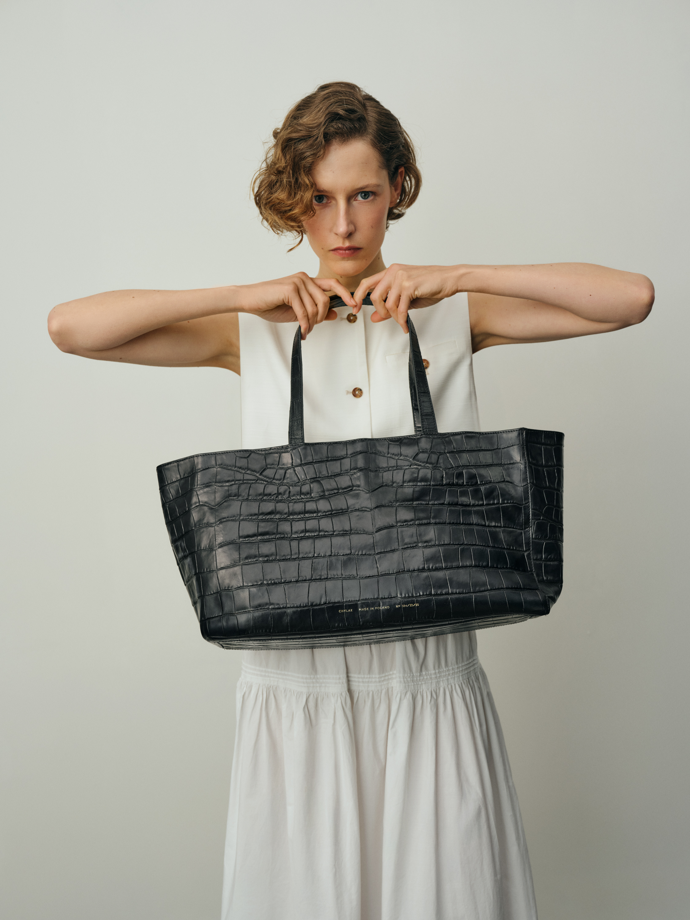 Oversize Tote “glossy black crocodile” - Chylak