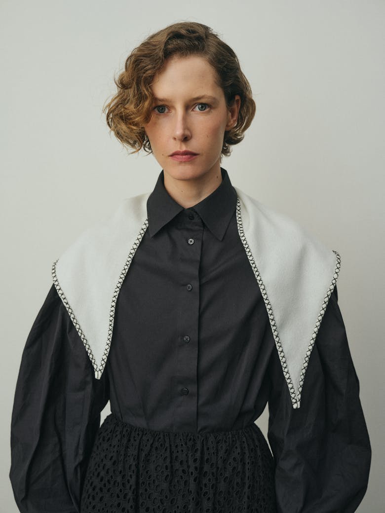 Shawl with Wilanów-style Embroidery