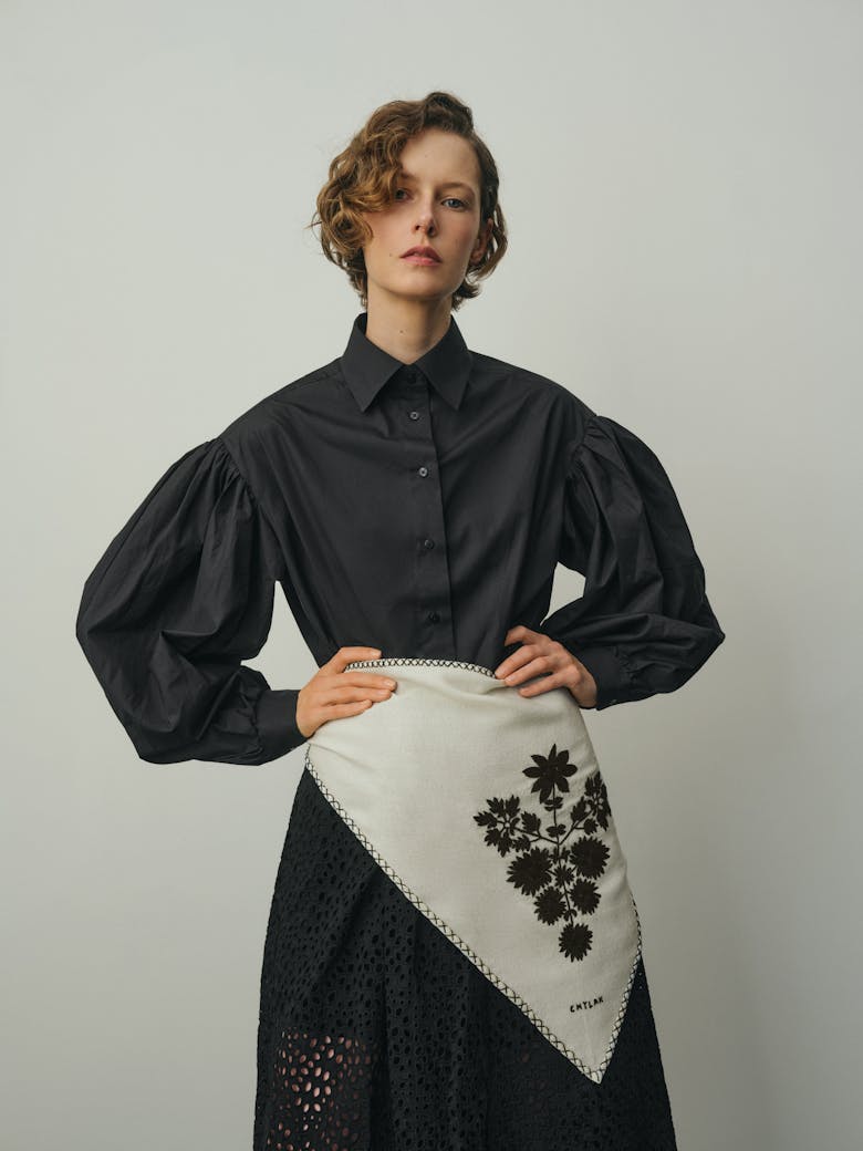 Shawl with Wilanów-style Embroidery