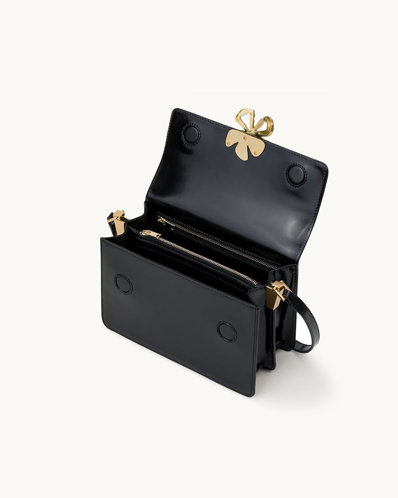 Shoulder Bag with Flower Buckle “glossy black”