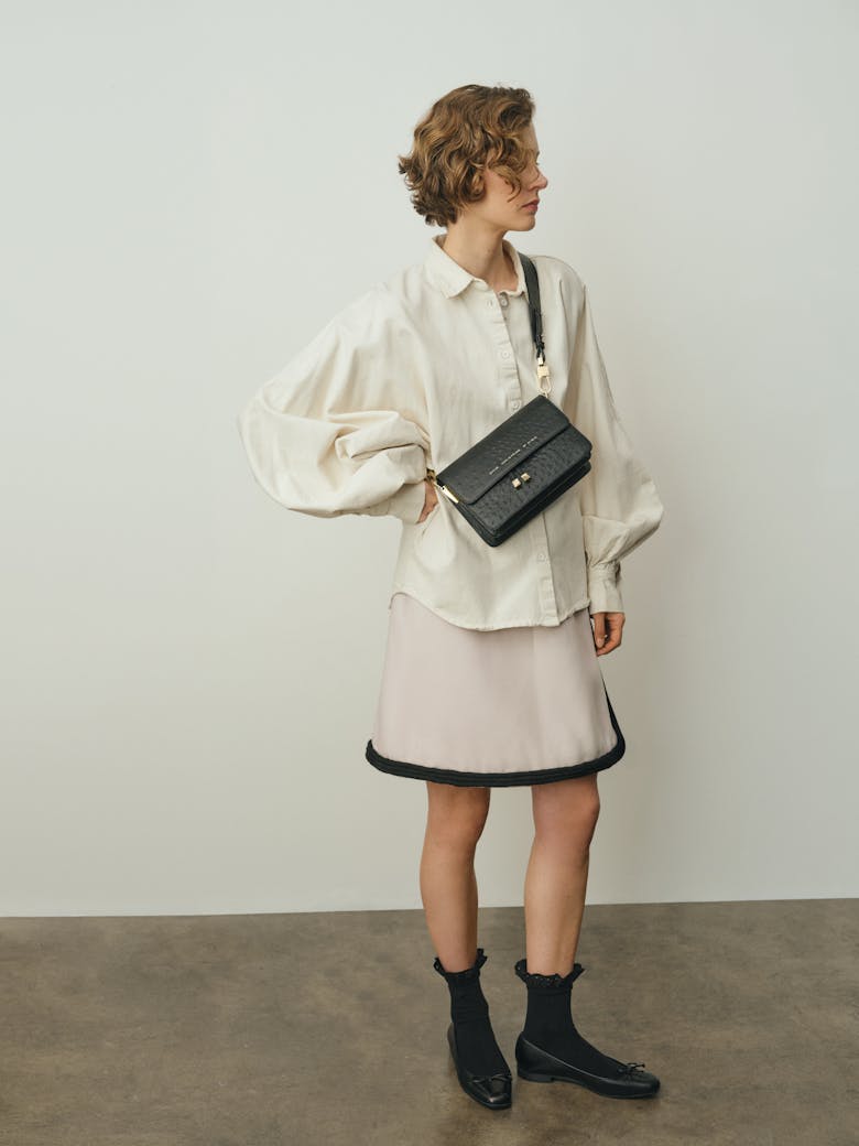 Shoulder Bag “black ostrich”