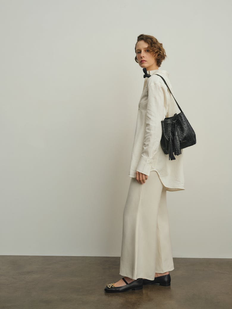 Small Bucket Bag “black ostrich”