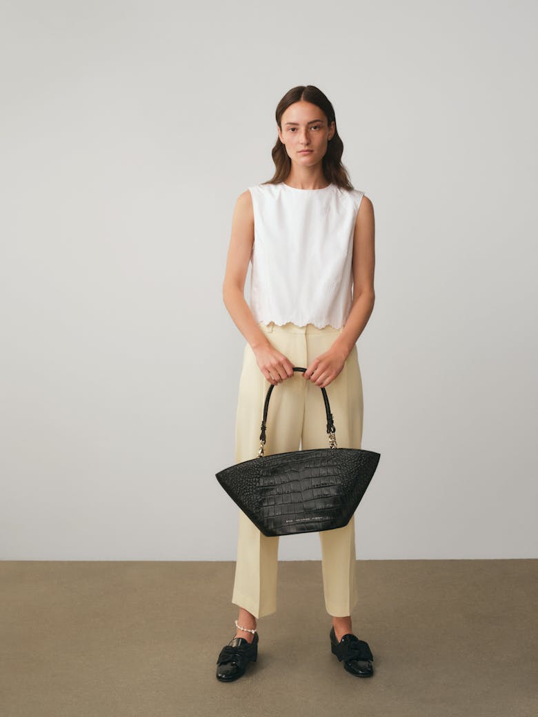 Big Basket Bag “glossy black crocodile”