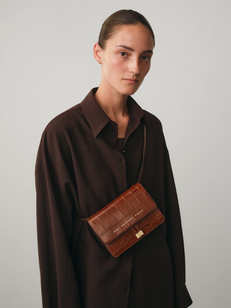 Mini Belt Bag “glossy caramel crocodile”