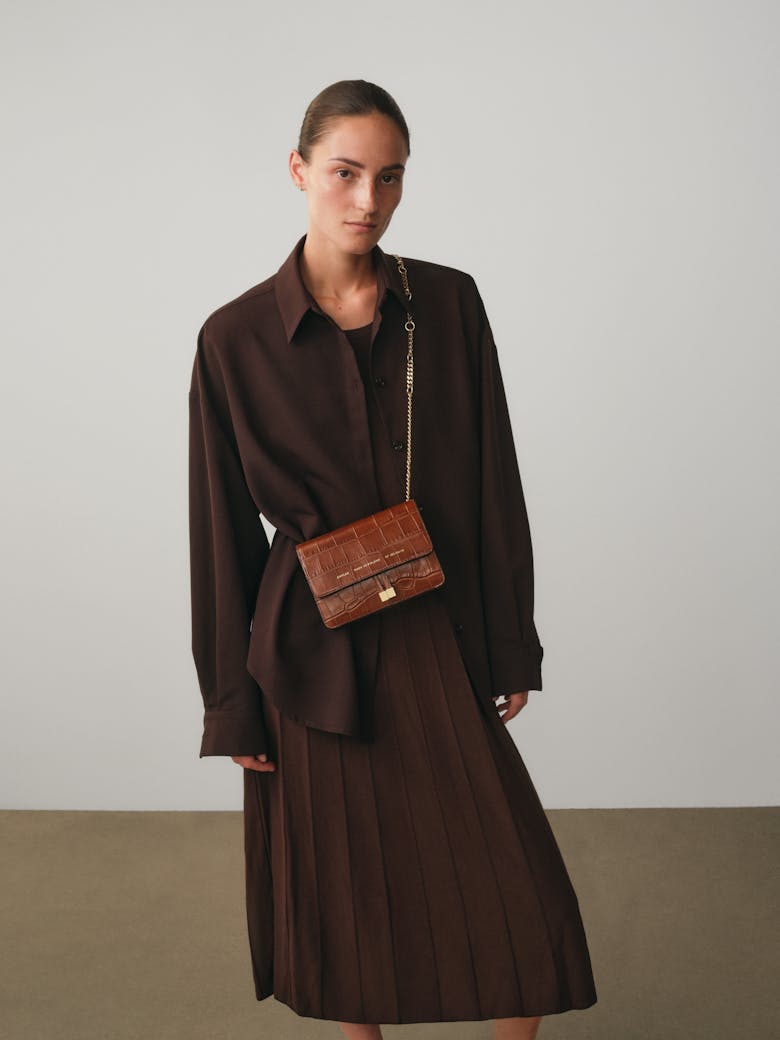 Mini Belt Bag “glossy caramel crocodile”