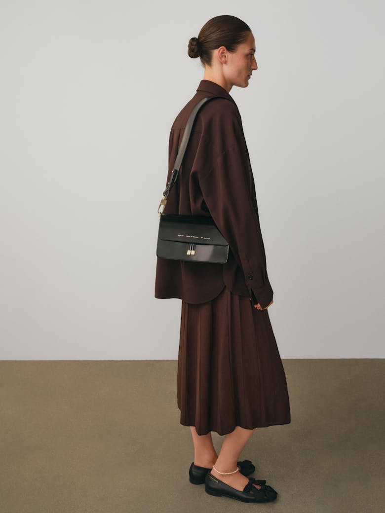 Shoulder Bag “glossy black”