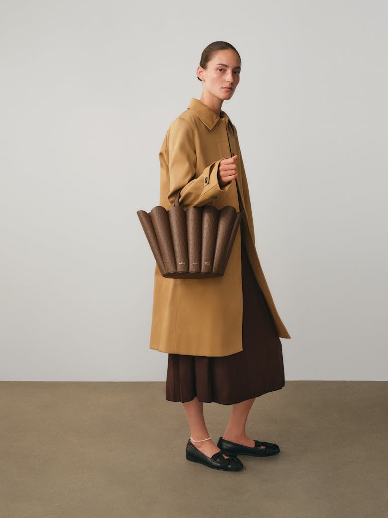 Shell Bag “brown ostrich”
