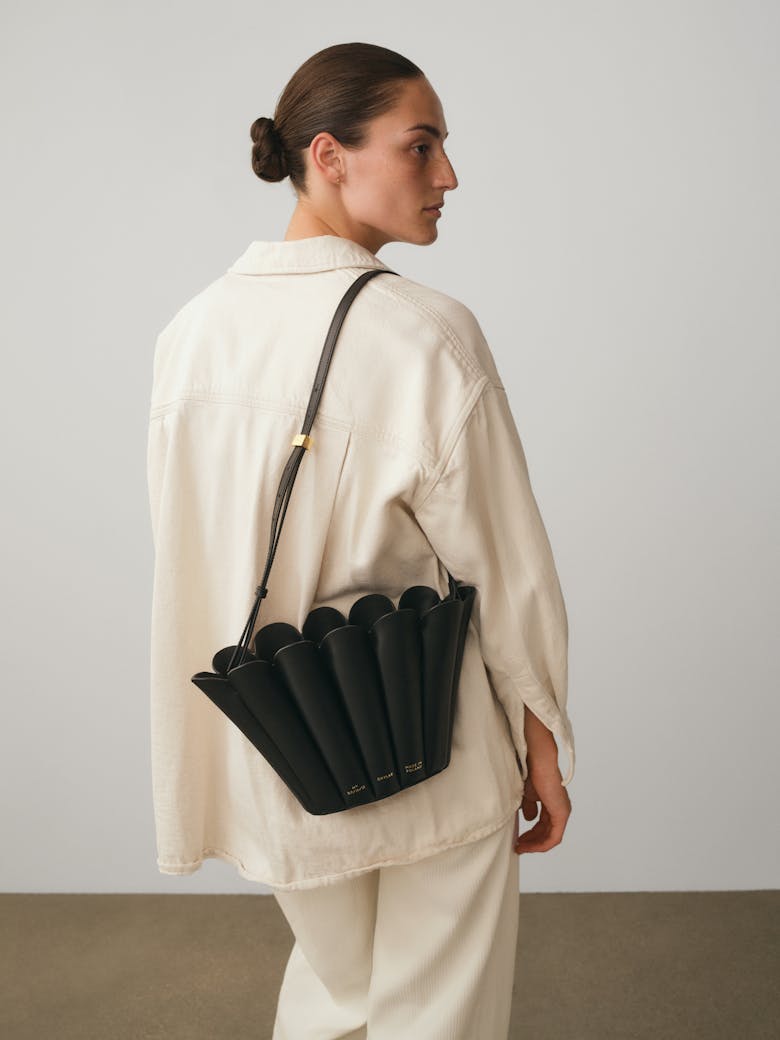 Small Shell Bag Black