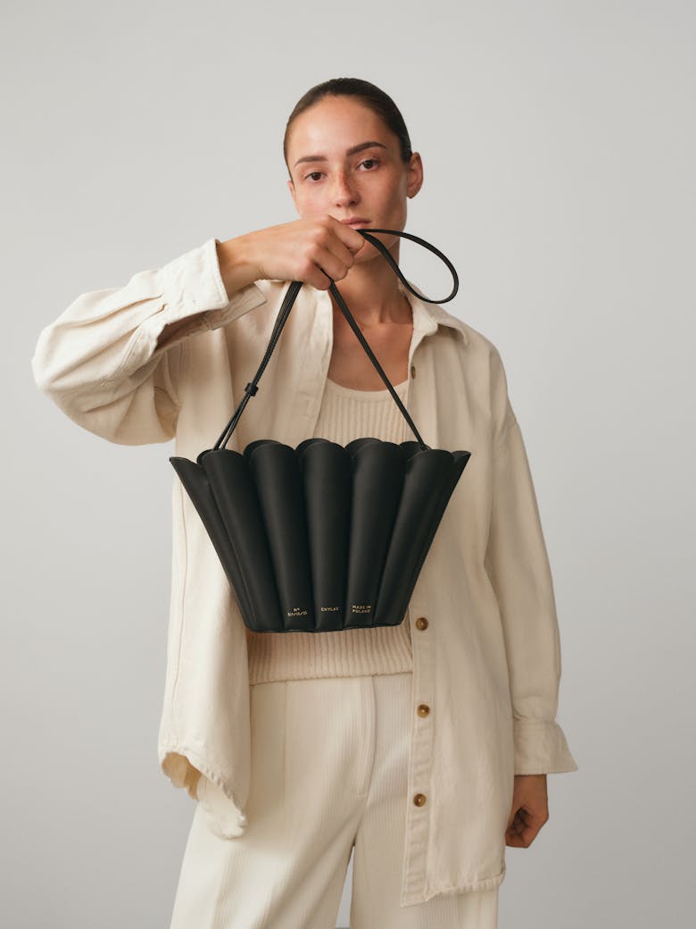 Small Shell Bag Black