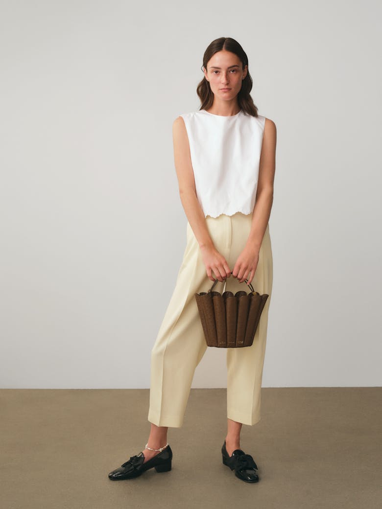 Small Shell Bag “brown ostrich”