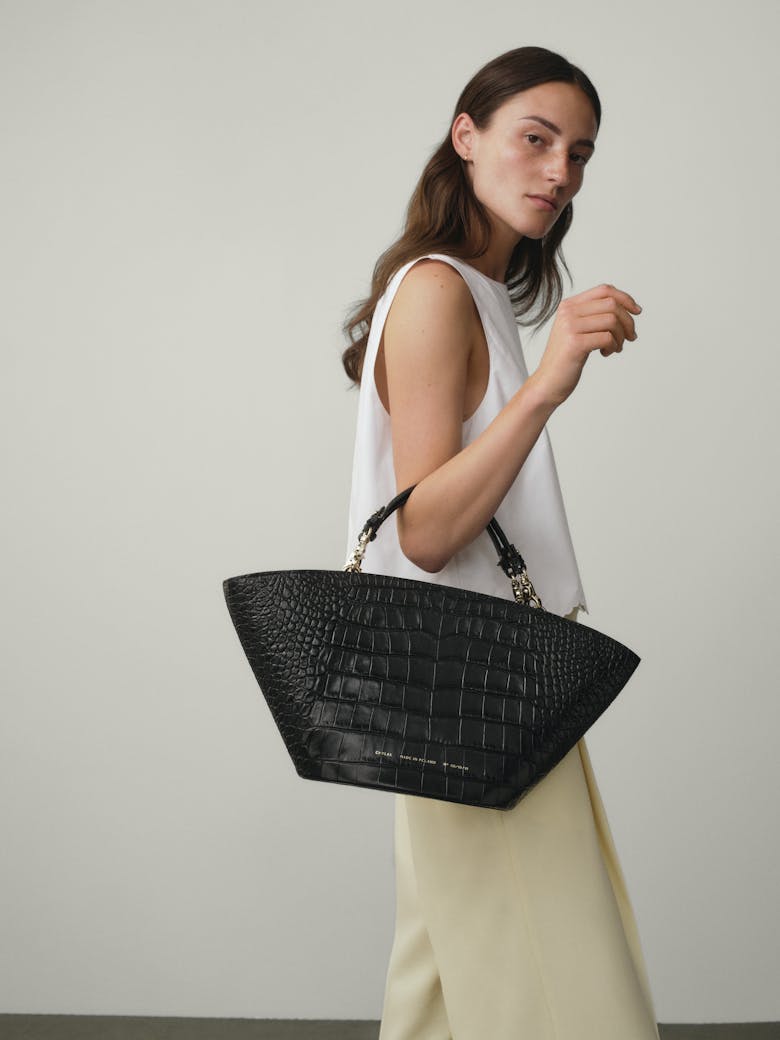 Big Basket Bag “glossy black crocodile”
