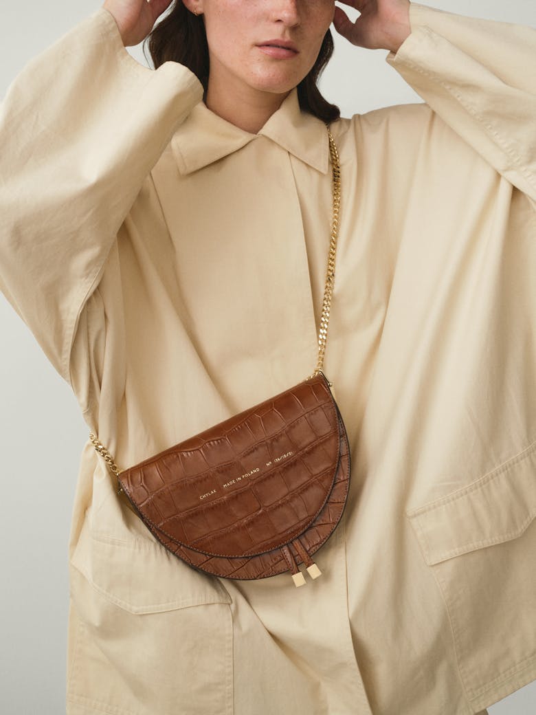 Saddle Bag “glossy caramel crocodile”