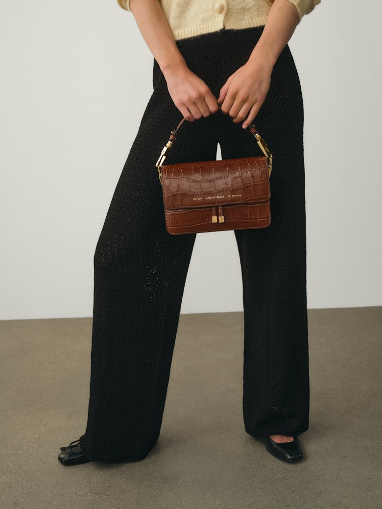 Shoulder Bag “glossy caramel crocodile”