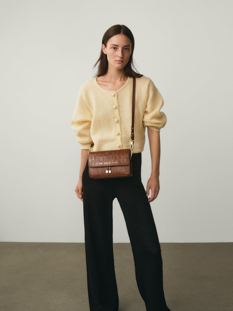Shoulder Bag “glossy caramel crocodile”