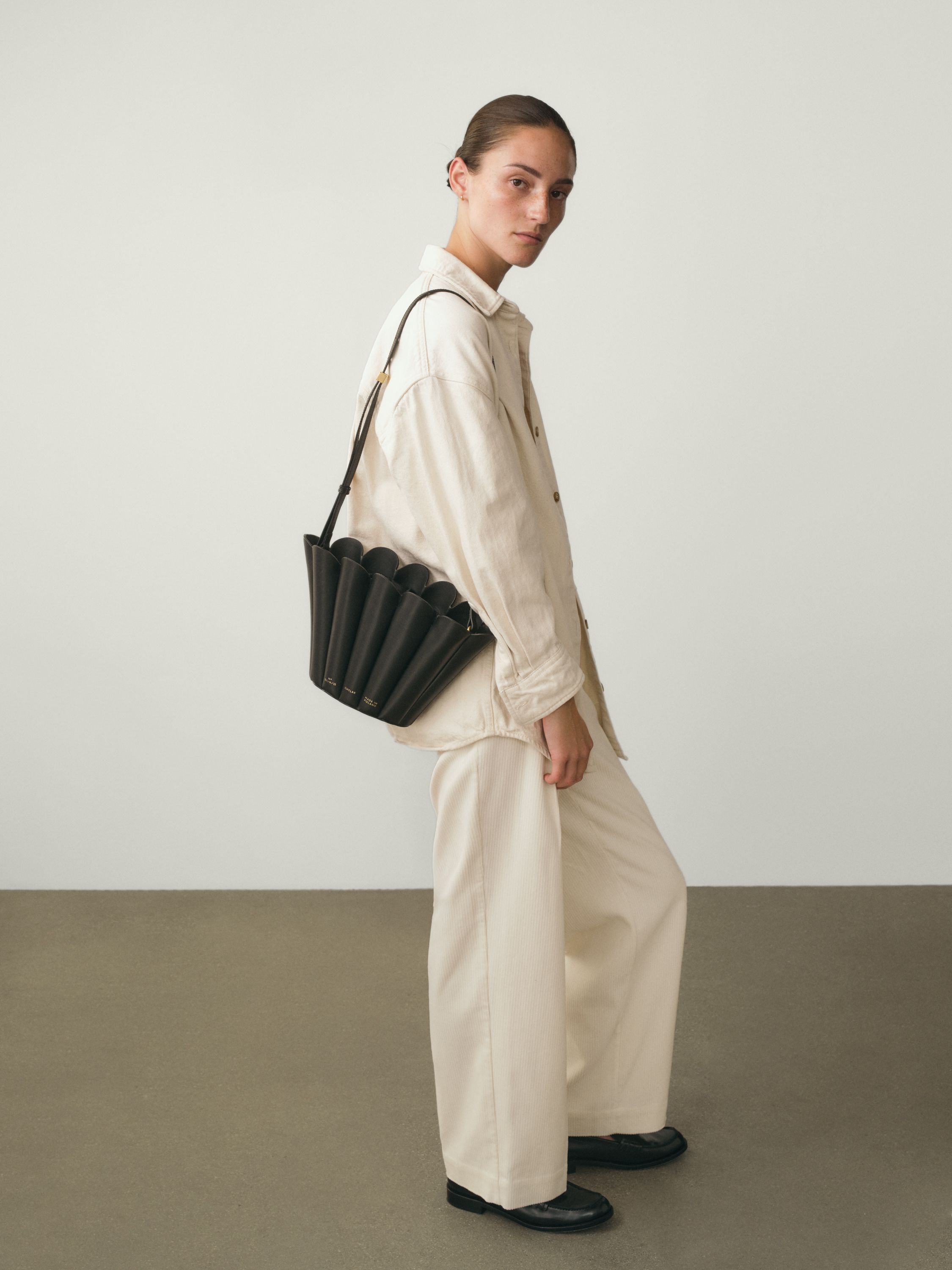 Small Shell Bag Black - Chylak