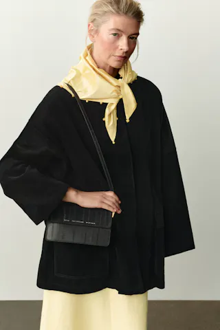 Medium Shoulder Bag “black eel”