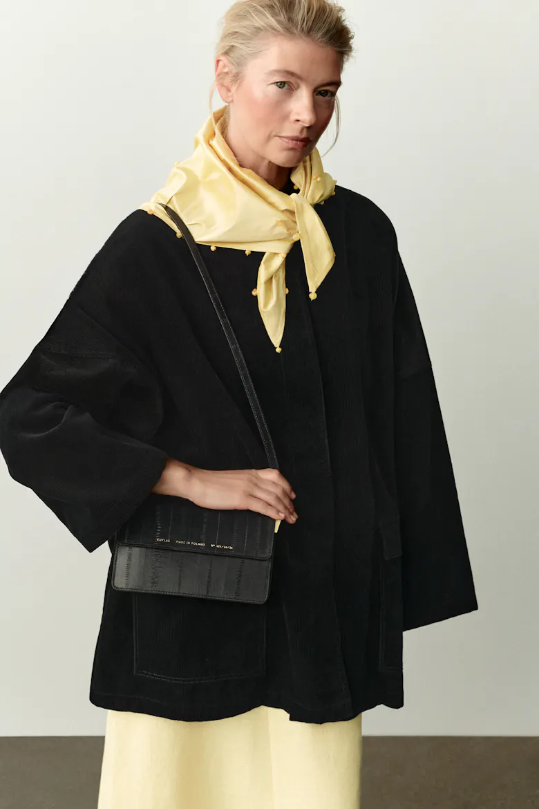 Medium Shoulder Bag “black eel”