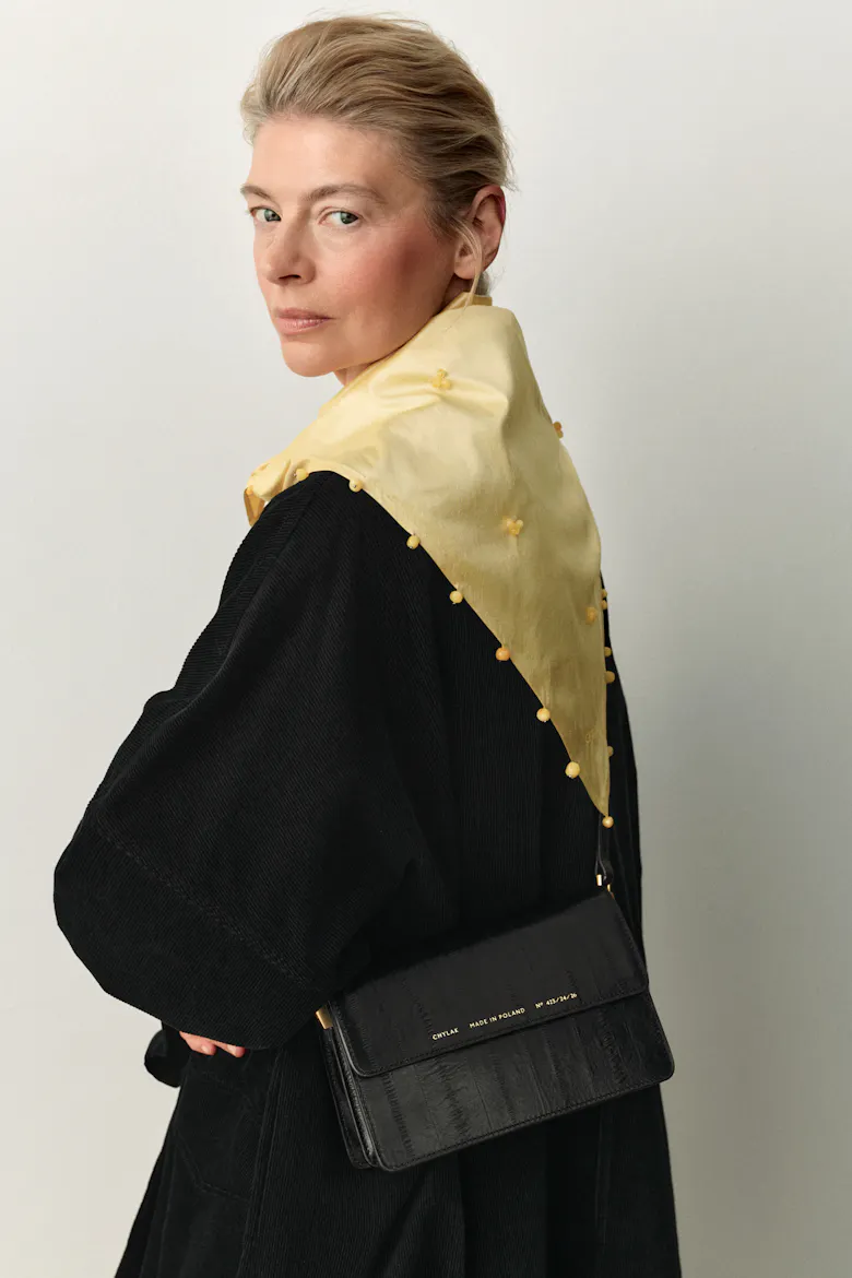 Medium Shoulder Bag “black eel”