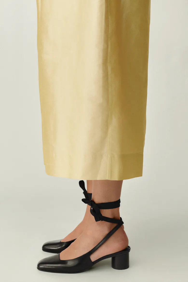 Slingback Heel with Ribbon