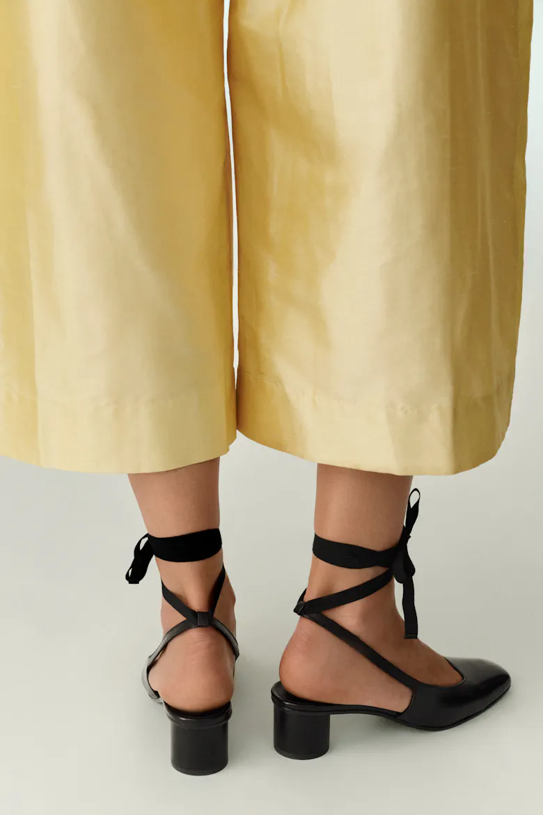 Slingback Heel with Ribbon