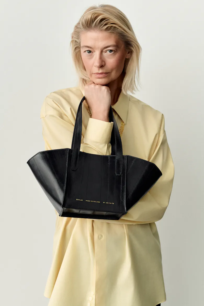 Small Structural Tote Bag “black eel”