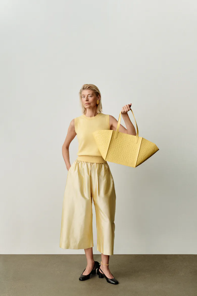 Structural Tote Bag Milky Amber
