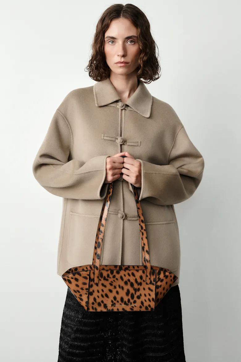 Elongated Shoulder Bag “lynx”