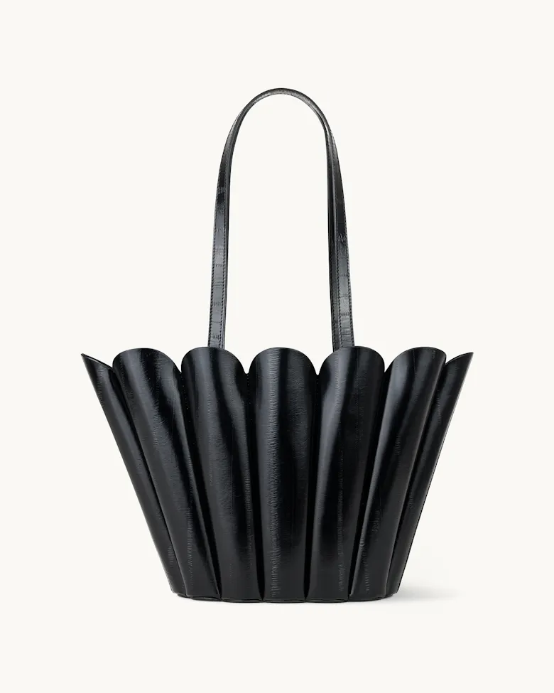 Shoulder Shell Bag “black eel”