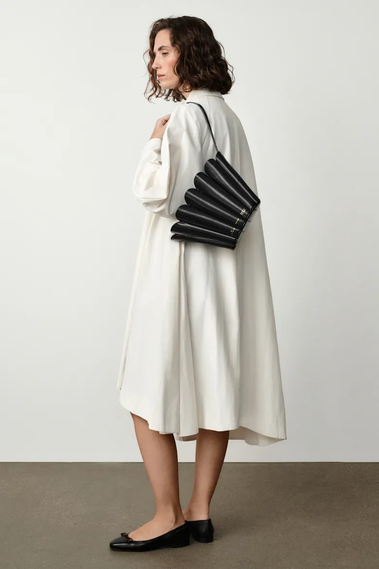 Small Shell Bag “black eel”